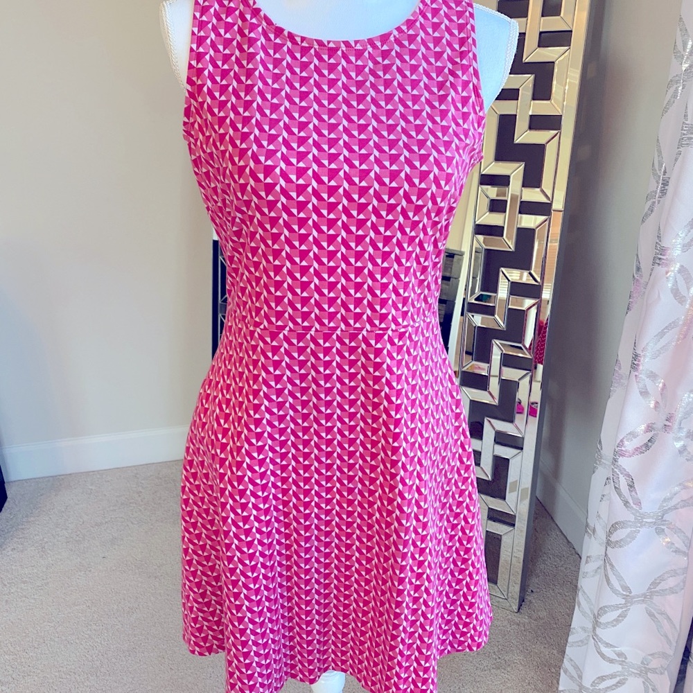New York and Company pink and white print dress. Size Medium. Fit and flare.